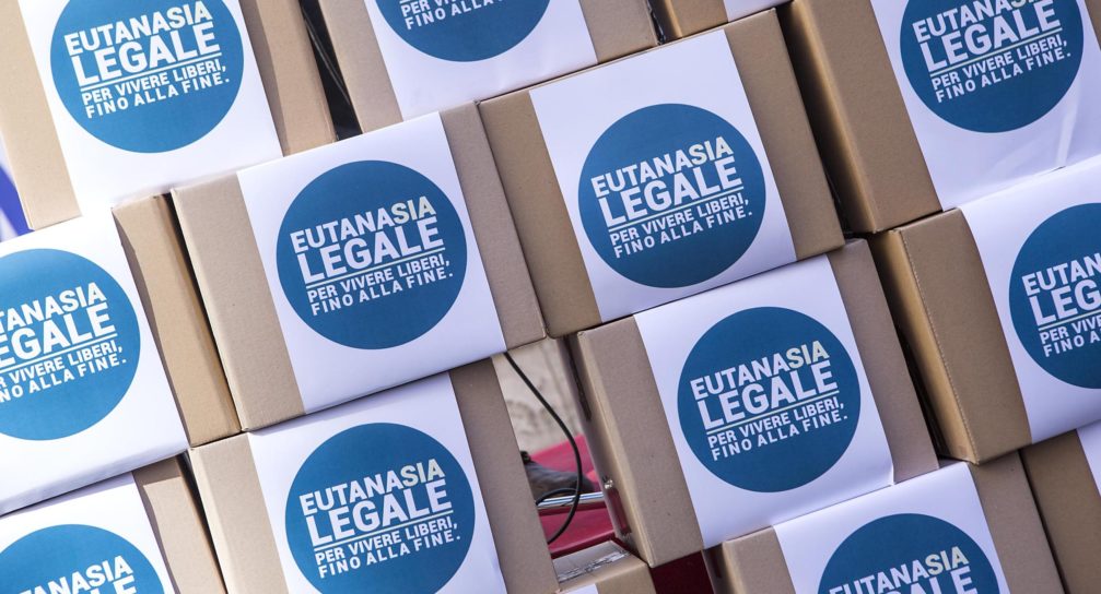 Parlamento immobile sull’eutanasia. 100 tavoli in tutta Italia!