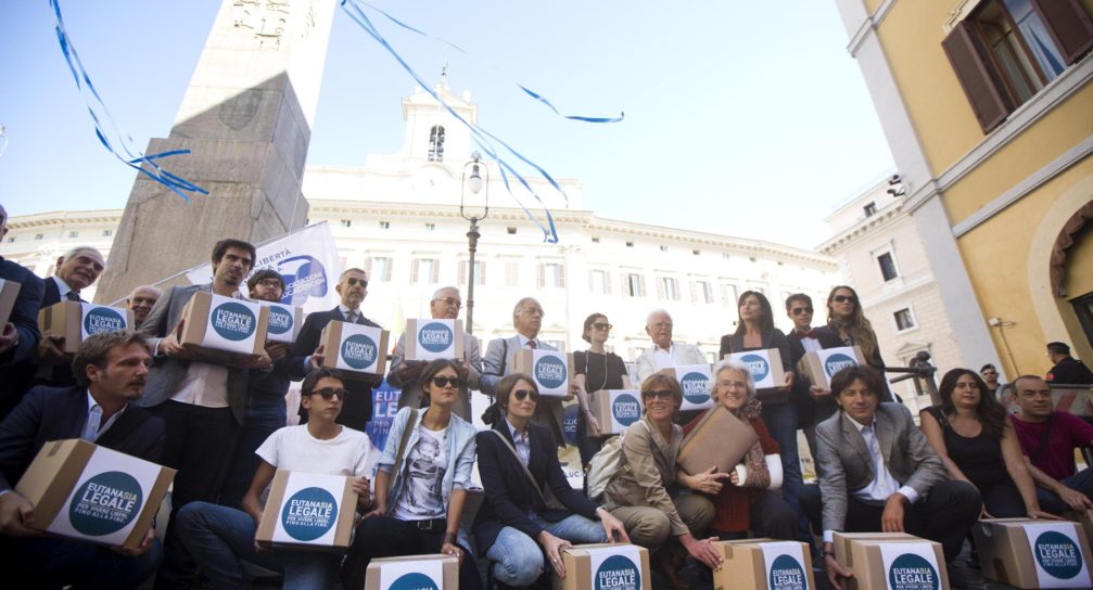 Mina Welby da Change.org lancia appello a Grasso e Boldrini per calendarizzazione EutanasiaLegale